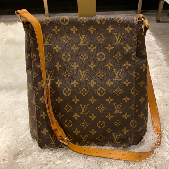 Vintage Louis Vuitton Crossbody Messenger Bag - Picture 5 of 16